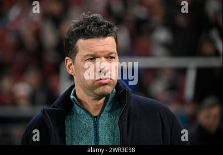 DAZN-TV-Experte Michael Ballack, Porträt, Puffs Weks, generyed, MHPArena, MHP Arena Stuttgart, Baden-Württemberg, Deutschland Stockfoto