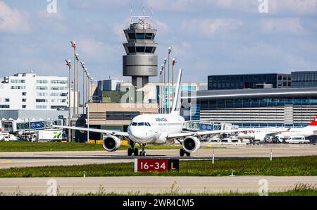 Ein Airbus A318-111 von Air France rollt auf dem Flughafen Zürich zur Startbahn. Registrierung F-GUGL. (Zürich, Schweiz, 03.05.2023) Stockfoto