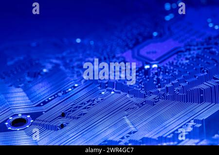 Computerplatine. Elektronische Hardware-Technologie. Detailreicher Hintergrund. Stockfoto