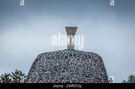 Die jüdische Gedenkstätte in der heutigen Gedänksstätte des Konzentrationslagers Dachau. (Dachau, Deutschland, 08.04.2023) Stockfoto