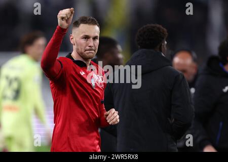 Turin, Italien. März 2024. Teun Koopmeiners von Atalanta BC feiert am Ende des Fußballspiels der Serie A zwischen Juventus FC und Atalanta BC. Das Spiel endet mit 2:2. Quelle: Marco Canoniero/Alamy Live News Stockfoto