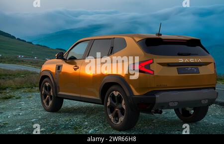 Der Neue Dacia Duster. Hit kompakter SUVs, die für die Serienproduktion bereit sind Stockfoto