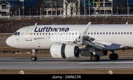 München, Deutschland - 1. Januar 2022: Ein Airbus A320-271N (Airbus A320neo) von Lufthansa landet auf dem Flughafen München. Registrierung D-AINT. Stockfoto