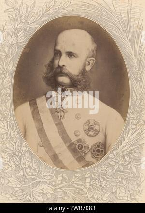 Fotoreproduktion eines gemalten Porträts von Franz Joseph I., Kaiser von Österreich und König von Ungarn, Franz Joseph I., Kaiser von Oesterreich, König von Ungarn (Titel zum Objekt), anonym, nach Malerei von: Anonym, ca. 1875 - in oder vor 1880, Papier, Albumendruck, Höhe 189 mm x Breite 143 mm, Foto Stockfoto