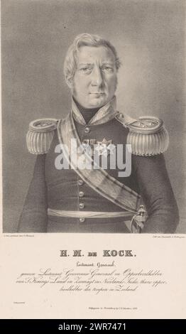 Porträt von Hendrik Merkus de Kock, der Sitter trägt eine Militäruniform mit Epauletten mit drei Sternen, drei Rittern und einem Schärpe. Unter dem Porträt befinden sich Name und Positionen., Druckerei: Cornelis Kimmel, Drucker: Daiwaille en Veldhuijzen, Verlag: C.E. Schutters, Drucker: Amsterdam, Verlag: Middelburg, 1832, Papier, Höhe 450 mm x Breite 310 mm, bedruckt Stockfoto