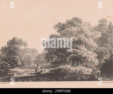 Blick auf den Wald mit drei Figuren stehen die Männer auf einer Lichtung. Einer von ihnen sitzt auf dem Boden., Druckerei: Barend Cornelis Koekkoek, nach eigenem Entwurf von: Barend Cornelis Koekkoek, Drucker: Jean Augustin Daiwaille, Amsterdam, 1820 - 1833, Papier, Höhe 310 mm x Breite 440 mm, Druck Stockfoto