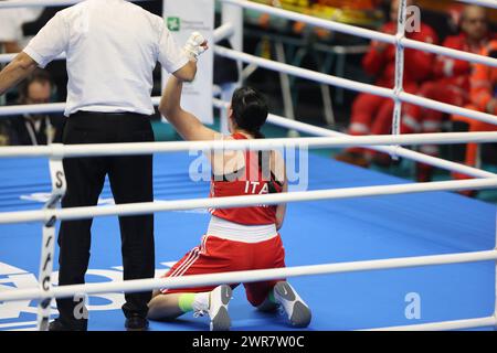 Busto Arsizio, Lombardia, Italien. März 2024. ANGELA CARINI während der letzten Boxing Road nach Paris 2024, E-Work Arena, Busto Arsizio. (Kreditbild: © Mattia Martegani/ZUMA Press Wire) NUR REDAKTIONELLE VERWENDUNG! Nicht für kommerzielle ZWECKE! Stockfoto