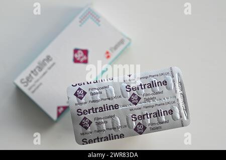 Eine Packung Sertralin-Tabletten ist in Oxford, Großbritannien, abgebildet. März 2024. Stockfoto