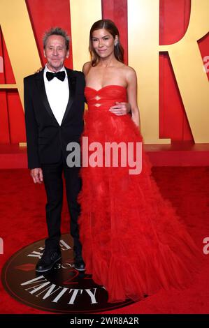 Brian Grazer mit Ehefrau Veronica Smiley bei der Vanity Fair Oscar Party 2024 anlässlich der 96. Oscar-Verleihung im Wallis Annenberg Center for the Performing Arts. Beverly Hills, 10.03.2024 *** Brian Grazer mit Frau Veronica Smiley bei der Vanity Fair Oscar Party 2024 anlässlich der 96. Academy Awards im Wallis Annenberg Center for the Performing Arts Beverly Hills, 10 03 2024 Foto:XJ.xBlocx/xFuturexImagex Vanity fair 1308 Stockfoto