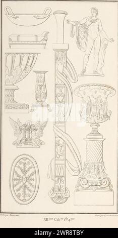 Verschiedene Ornamente, Ornamentdruck mit zentralem Schwert in einem Griff. Teil (XII. CAH. f.le 4) des Printalbums mit zwei Serien von insgesamt 138 ornamentalen Drucken von Beauvallet und Normand, 'Fragmens d'Ornemens dans le Style Antique'., Druckerei: Cécile Beauvallet, Verlag: Jacques-Louis Bance, Paris, 1820, Papier, Ätzen Stockfoto