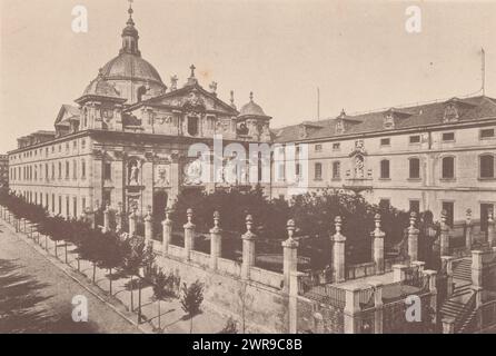 Ansicht des Convento de las Salesas Reales in Madrid, Las Salesas Reales ó Palacio de Justicia (Titel auf Objekt), Madrid (Titel auf Objekt), Hersteller: Juan Laurent, Madrid, ca. 1880 - ca. 1890, Papier, Kollotype, Höhe 100 mm x Breite 147 mm, fotomechanischer Druck Stockfoto