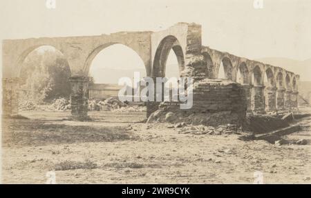 Blick auf die Ruinen der Mission San Juan Capistrano, anonym, San Juan Capistrano, 1928, fotografische Unterstützung, Gelatinedruck, Höhe 84 mm x Breite 134 mm, Foto Stockfoto