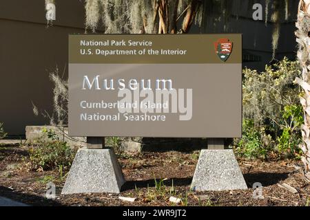 Schild für das Cumberland Island National Seashore Museum in St Marys, Georgia Stockfoto