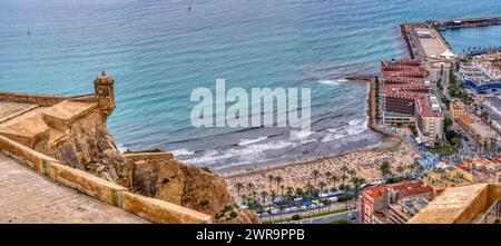 Blick auf Alicante vom Schloss Santa Barbara. Spanien. Stockfoto