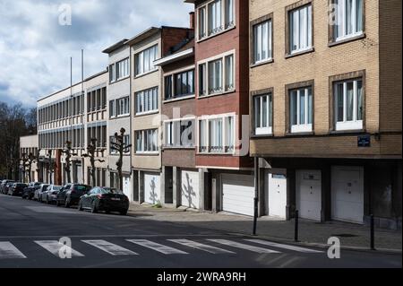 Schaerbeek, Region Brüssel-Hauptstadt, Belgien, 2. März 2024 - Wohnblocks in der Jean-Jaures-Avenue Stockfoto