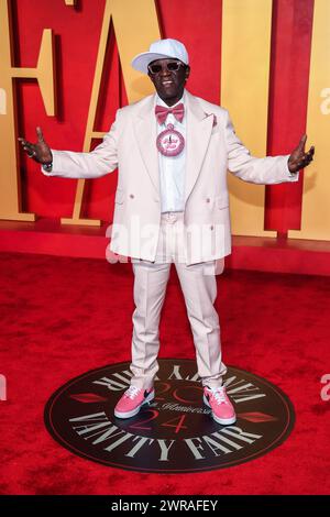 USA. März 2024. Flavor Flav Walking auf dem roten Teppich bei der Oscar Party der Vanity Fair 2024 im Wallis Annenberg Center for the Performing Arts in Beverly Hills, KALIFORNIEN, am 10. März 2024. (Foto: Anthony Behar/SIPA USA) Credit: SIPA USA/Alamy Live News Stockfoto