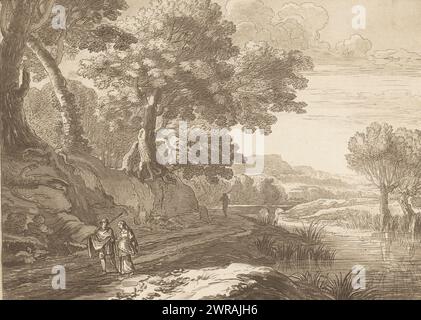 Italienische Landschaft mit drei Wanderern, hügelige Landschaft mit schweren Bäumen. Im Vordergrund ein Mann und eine Frau, die einen Bach entlang laufen. Der Druck ist lose in einem Album, siehe Seite 170., Druckerei: Cornelis Brouwer, nach Zeichnung von: Herman van Swanevelt, Verlag: Cornelis Sebille Roos (uitgever), Amsterdam, 1741 - 1803, Papier, Ätzen, Höhe 164 mm x Breite 225 mm, bedruckt Stockfoto