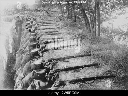 Schweizer Soldaten, die zwischen 1914 und 1916 an der Grenze einmarschiert sind, Weltkrieg, 1914-1918, Grabenkrieg, Fotoabdrücke, 1910-1920., Fotodrucke, 1910-1920, 1 Fotodruck Stockfoto