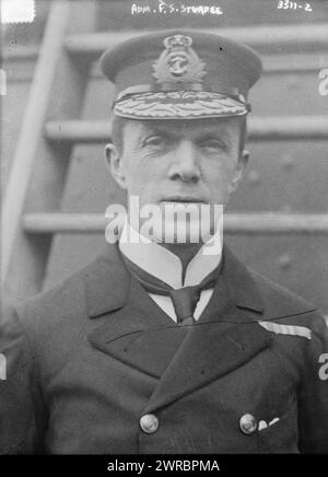 Das Foto zeigt Sir Frederick Charles Doveton Sturdee, 1. Baronet (1859–1925), der Admiral in der britischen Royal Navy war und während der Schlacht auf den Falklands während des Ersten Weltkriegs diente, 1914, Glass negative, 1 negative: Glass Stockfoto