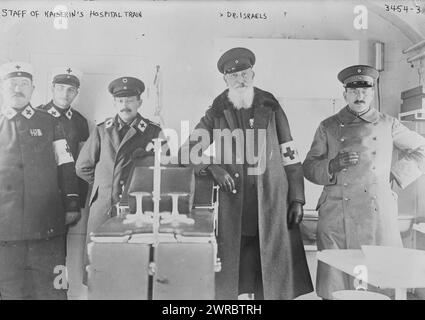 Personal des Kaiserin-Krankenhauszuges, Dr. Israels, Foto zeigt Personal des Krankenhauszuges von Kaiserin Augusta Victoria (Ehefrau Wilhelm II. Von Deutschland), während des Ersten Weltkriegs, zwischen ca. 1914 und ca. 1915, Weltkrieg, 1914-1918, Glasnegative, 1 negativ: Glas Stockfoto