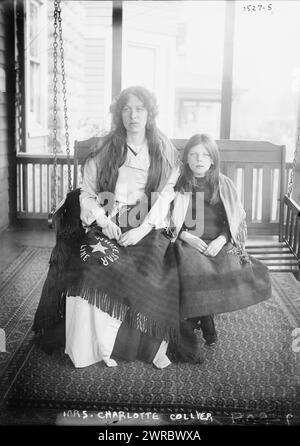 Mrs. Charlotte Collyer, Foto zeigt Mrs. Charlotte Collyer mit ihrer Tochter Marjorie. Sie überlebten den Untergang der Titanic am 15. April 1912, 1912, Glass negative, 1 negative: Glass Stockfoto