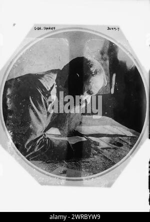 General Ivanoff, Foto zeigt Nikolai Iudowitsch Iwanow (1851–1919), der während des Ersten Weltkriegs als General in der Kaiserlichen Russischen Armee diente, zwischen ca. 1910 und ca. 1915, Glasnegative, 1 negativ: Glas Stockfoto