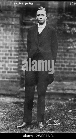 Prinz Henry, Foto zeigt Prinz Henry, Herzog von Gloucester (1900–1974), der Sohn von König Georg V. und Königin Maria war. 1919 besuchte er das Royal Military College in Sandhurst und wurde in der British Army eingesetzt. 1915 und ca. 1920, Glasnegative, 1 negativ: Glas Stockfoto