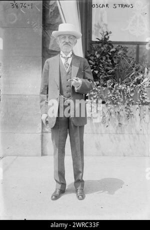 Oscar Straus, Foto zeigt den Juristen und Politiker Oscar Solomon Straus (1850–1926), der von 1906 bis 1909 als US-Handelsminister unter Präsident Theodore Roosevelt tätig war. 1915 und ca. 1920, Glasnegative, 1 negativ: Glas Stockfoto