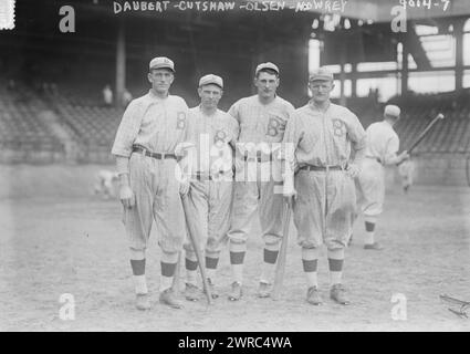 Jake Daubert, George Cutshaw, Ivy Olson, Mike Mowrey, Brooklyn NL Infield (Baseball), 1916., Glass negative, 1 negativ: Glass Stockfoto