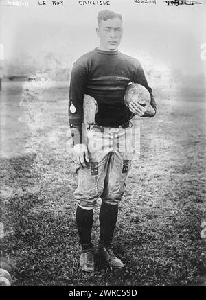 Le Roy, Carlisle, Foto zeigt John Leroy, der im Football-Team der Carlisle Indian Industrial School in Carlisle, Pennsylvania war. 1915 und 1918, Glasnegative, 1 negativ: Glas Stockfoto