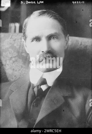 A. Bonar Law, Foto zeigt Andrew Bonar Law (1858–1923), einen britischen Politiker, der als Finanzminister (1916–1919) diente. 1915 und ca. 1920, Glasnegative, 1 negativ: Glas Stockfoto