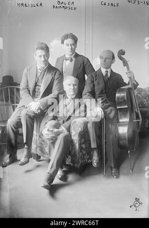 Kreisler, Damrosch, Casals, Bauer, Foto zeigt Fritz Kreisler, Walter Damrosch, Pablo Casals und Harold Bauer, die zusammen in einem Konzert in der Carnegie Hall im März 1917 spielten., 14. März 1917, Glass negative, 1 negative: Glass Stockfoto