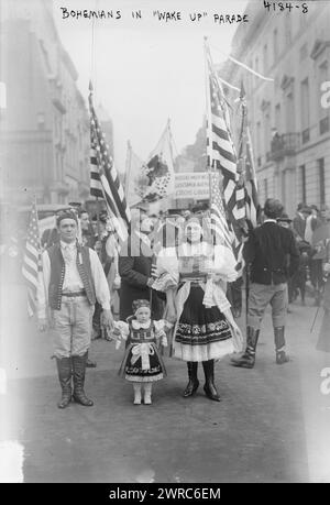 Bohemians in der „Wake Up“-Parade, Foto zeigt das Wake Up America/Lexington Day/Patriot's Day, New York City., 19. April 1917, Glass negative, 1 negative: Glass Stockfoto