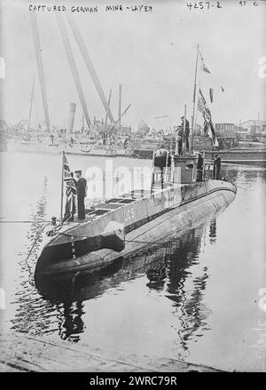 Das Foto zeigt ein deutsches Minenschicht-U-Boot UC-5, das von britischen Truppen am 27. April 1916 gefangen genommen wurde. 1916. Weltkrieg, 1914–1918. Glasnegative, 1 negativ: Glas Stockfoto