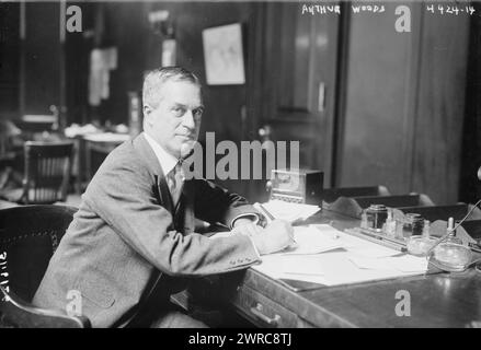 Arthur Woods, Foto zeigt Colonel Arthur Hale Woods (1870–1942), der 1914 New York City Police Commissioner wurde. 1917 wurde er stellvertretender Direktor des Komitees für Öffentlichkeitsarbeit über ausländische Propaganda zwischen CA. 1915 und ca. 1920, Glasnegative, 1 negativ: Glas Stockfoto