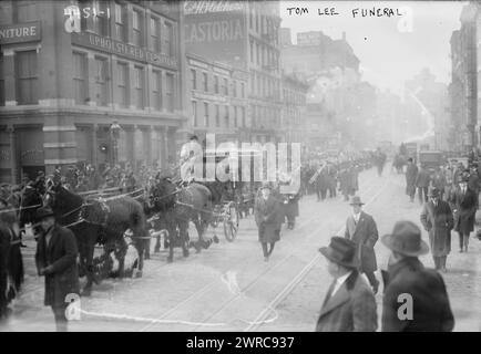 Tom Lee Beerdigung, Foto zeigt die Beerdigungsprozession von Tom Lee, Anführer von On Leong Tong und 'Bürgermeister' von New Yorks Chinatown., 14. Januar 1918, Glas negative, 1 negativ: Glas Stockfoto