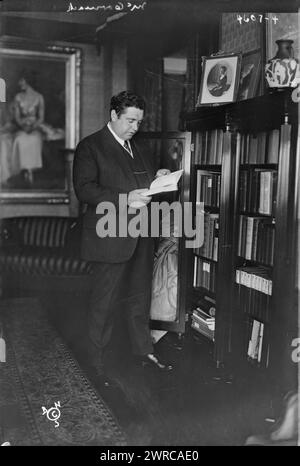 McCormack, Foto zeigt den irisch-amerikanischen Tenorsänger John McCormack (1884–1945). 1915 und ca. 1920, Glasnegative, 1 negativ: Glas Stockfoto