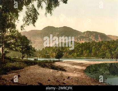 Silver Strand und Ben Venue, Trossachs, Schottland, zwischen ca. 1890 und ca. 1900., Schottland, Trossachs, Color, 1890-1900 Stockfoto