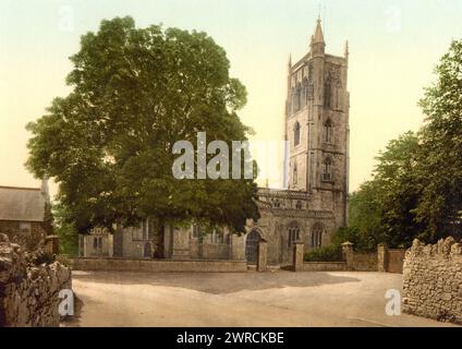 Die Kirche, Cheddar, England, Bild zeigt die Pfarrkirche St. Andrew in Cheddar, England, zwischen ca. 1890 und ca. 1900., England, Cheddar, Farbe, 1890-1900 Stockfoto