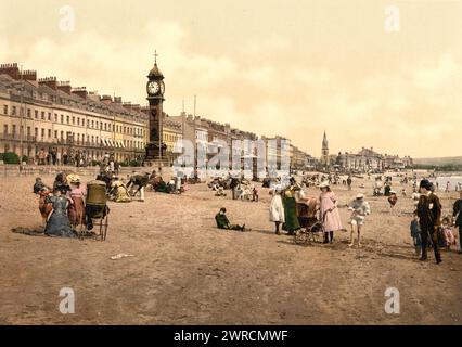 Jubilee Clock Tower, Weymouth, England, Bild zeigt den Uhrturm, der 1887 gebaut wurde, um Königin Victoria's 50. Jahr auf dem Thron von Großbritannien zu gedenken. 1890 und ca. 1900., England, Dorset, Weymouth, Color, 1890-1900 Stockfoto