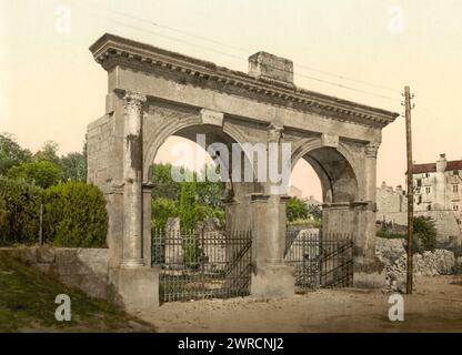 Pola, Germine Gate (d. h. Porta Gemina), Istrien, Österreich-Ungarn, zwischen ca. 1890 und ca. 1900., Farbe, 1890-1900 Stockfoto