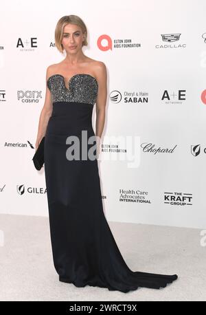 West Hollywood, USA. März 2024. Julianne Hough traf am 10. März 2024 bei der 32. Annual Academy Awards Viewing Party der Elton John AIDS Foundation in West Hollywood ein. © ALO/AFF-USA.com Credit: AFF/Alamy Live News Stockfoto