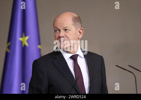 Berlin, Deutschland, 11.03.2024: Bundeskanzleramt: Pressekonferenz mit Premierminister von Malaysia und deutschem Bundeskanzler: OLAF Scholz blickt zur Seite *** Berlin, Deutschland, 11 03 2024 Pressekonferenz des Bundeskanzleramtes mit Premierminister von Malaysia und Bundeskanzler Olaf Scholz blickt zur Seite Urheberrecht: XdtsxNachrichtenagenturx dts 32418 Stockfoto