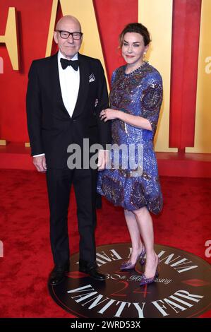 Patrick Stewart mit Ehefrau Sunny Ozell bei der Vanity Fair Oscar Party 2024 anlässlich der 96. Oscar-Verleihung im Wallis Annenberg Center for the Performing Arts. Beverly Hills, 10.03.2024 *** Patrick Stewart mit Frau Sunny Ozell bei der Vanity Fair Oscar Party 2024 anlässlich der 96. Academy Awards im Wallis Annenberg Center for the Performing Arts Beverly Hills, 10 03 2024 Foto:XJ.xBlocx/xFuturexImagex Vanity fair 1539 Stockfoto