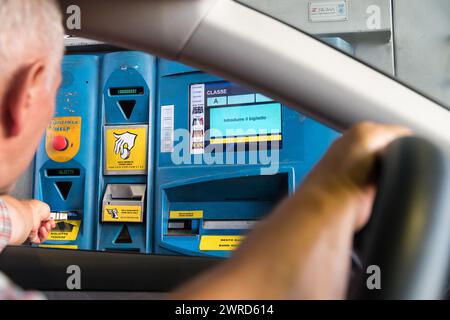 Mautstelle an der Autobahn A4 Turin-Triest in Italien © Wojciech Strozyk / Alamy Stock Photo Stockfoto