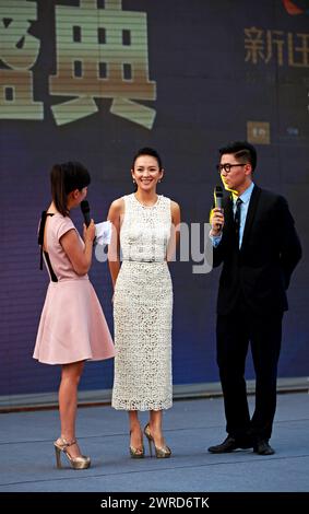 Zhengzhou, China. März 2024. Schauspielerin Zhang Ziyi nimmt am 17. August 2013 an einer Festveranstaltung in einem Hotel in Zhengzhou, China, Teil. (Foto: Costfoto/NurPhoto) Credit: NurPhoto SRL/Alamy Live News Stockfoto