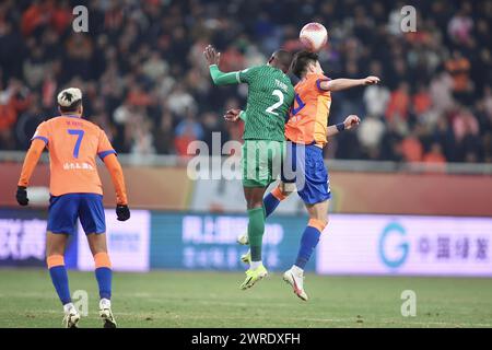 Der Shandong Taishan Football Club 0-0 zog den Beijing Guoan Football Club in der zweiten Runde der Chinesischen Super League (CSL) 2024 in Jinan City, Ost-Chi Stockfoto