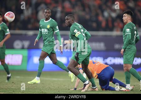 Der Shandong Taishan Football Club 0-0 zog den Beijing Guoan Football Club in der zweiten Runde der Chinesischen Super League (CSL) 2024 in Jinan City, Ost-Chi Stockfoto