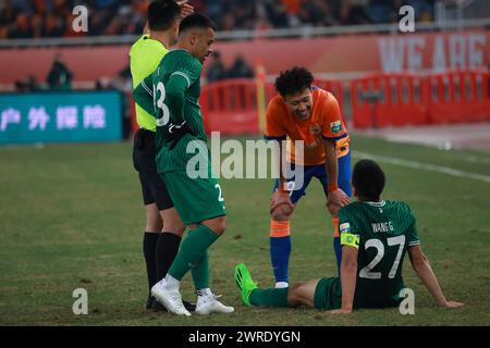Der Shandong Taishan Football Club 0-0 zog den Beijing Guoan Football Club in der zweiten Runde der Chinesischen Super League (CSL) 2024 in Jinan City, Ost-Chi Stockfoto