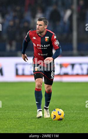 Genua, Italien. März 2024. Foto Tano Pecoraro/LaPresse 09 marzo 2024 Genova, Italia - Sport, calcio - Genua vs Monza - Campionato di calcio Serie A TIM 2023/2024 - Stadio Luigi Ferraris. Nella Foto: Strootman KevinMärz 09, 2024 Genova, Italien - Sport, Fußball - Genua vs Monza - italienische Fußballmeisterschaft der Serie A 2023/2024 - Luigi Ferraris Stadion. Im Bild: Strootman Kevin Credit: LaPresse/Alamy Live News Stockfoto
